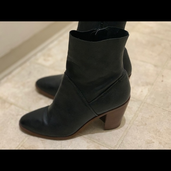 Black soft leather booties - Picture 5 of 5